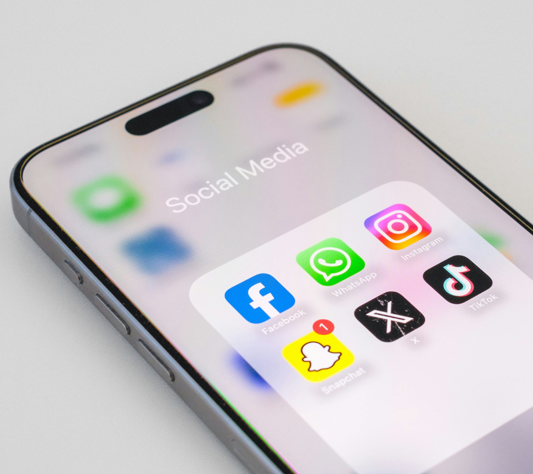 玩转 Web3 社群与资讯：X、Telegram、Discord 应用指南